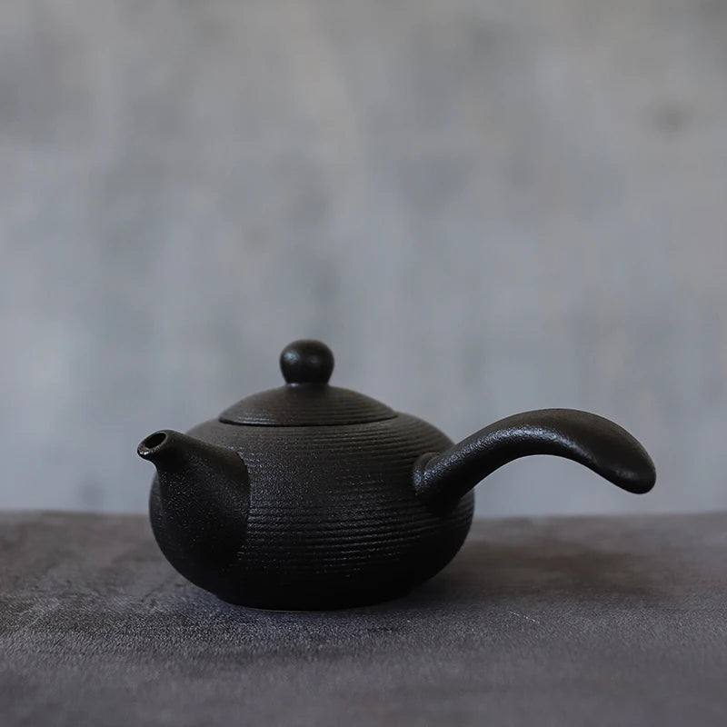 Black Crockery Kyusu Teapot 165ml - KITCHUNI