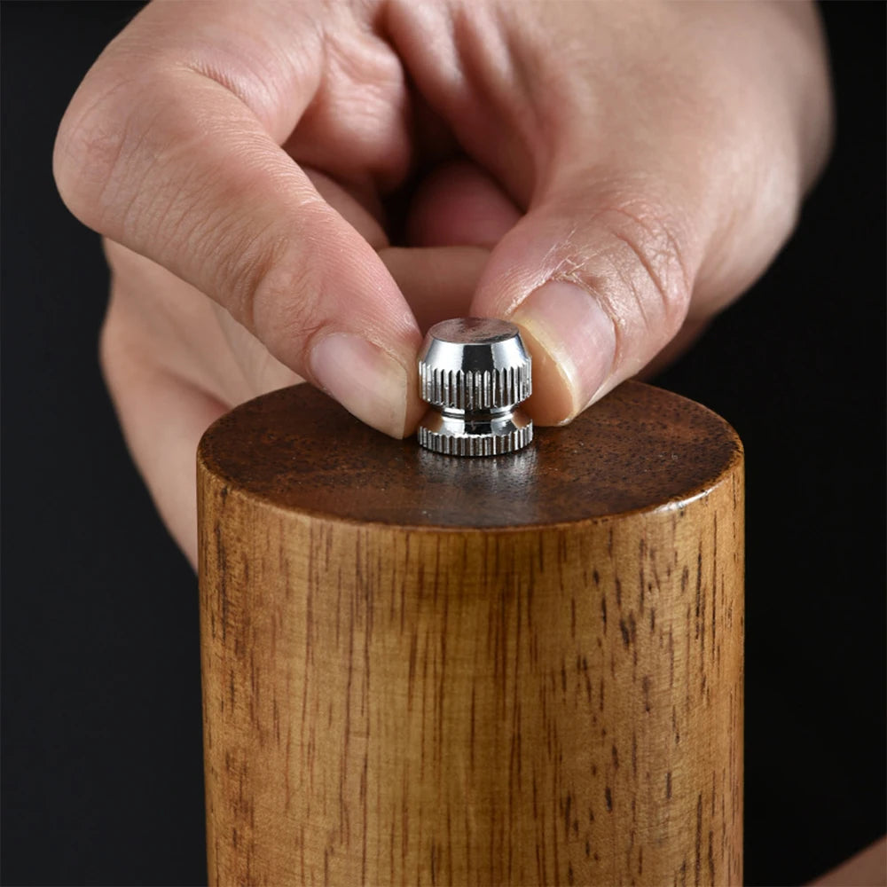 Old-Fashioned Wooden Spice Grinder - KITCHUNI